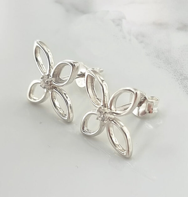 One Petal Stud Earring Setting