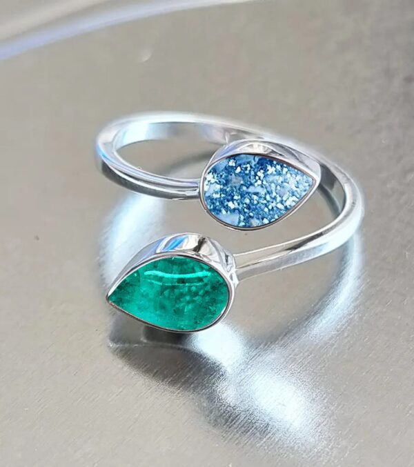 Double pear ring blue and green ashes