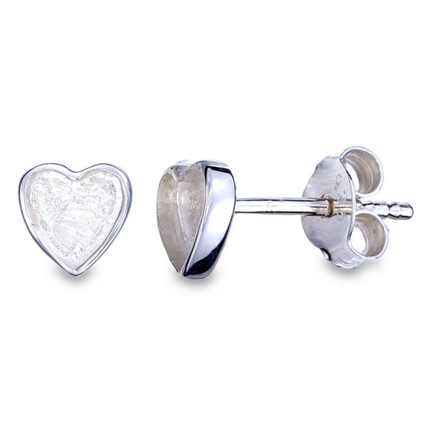 Heart stud earrings