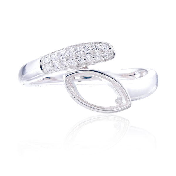 Marquise ring with CZ setting